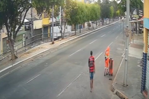 Gari sofre assalto em uma das principais avenidas de Juazeiro do Norte-CE