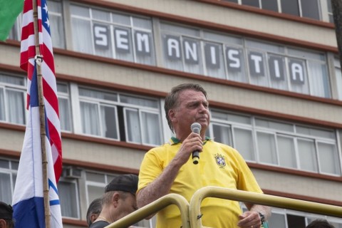 Datafolha: 54% dos brasileiros rejeitam anistia a Bolsonaro após condenação do STF