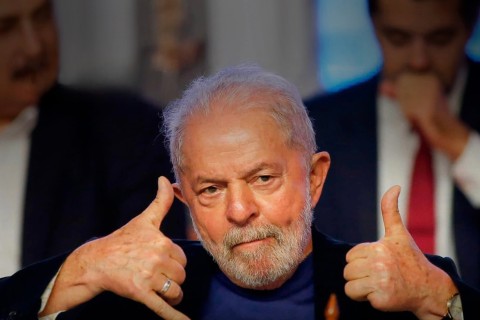 Lula diz que não deixará mais ninguém roubar o Brasil