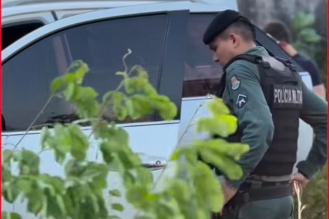 Hilux roubada é abandonada após assalto em Frecheirinha; padre foi feito refém