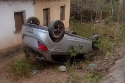 Capotamento misterioso em Baturité no Ceará