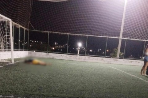 Três homens são mortos a tiros e outro é baleado durante partida de futebol no interior do Ceará