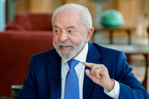 Lula anuncia: "No Próximo mandato tiro o pobre da pobreza"