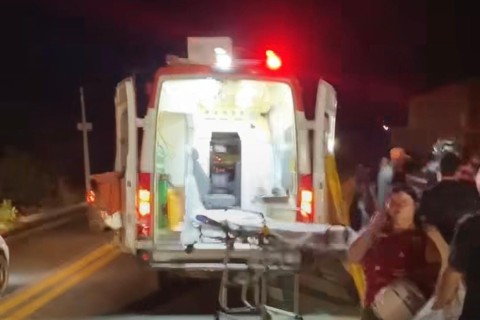 Colisão entre motocicletas deixa homem ferido com fratura exposta em Crateús