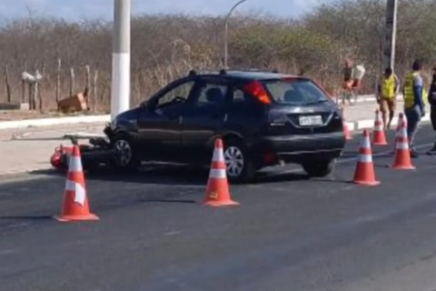 Acidente de trânsito é registrado na CE-183, saída para Cariré no Ceará