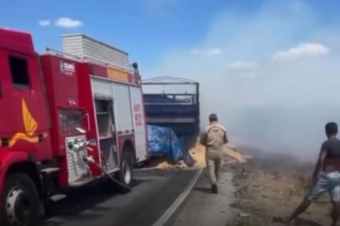 Casal morre após colisão frontal no interior do Ceará