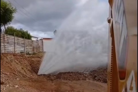 Rompimento na adutora na cidade de Canindé no Ceará