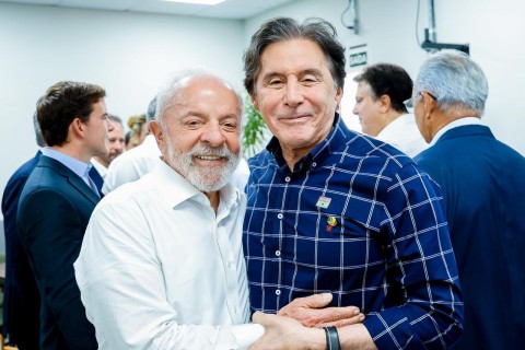 Eunício, ao lado do presidente Lula, classifica polo automotivo de Horizonte como motor do desenvolvimento econômico do Ceará