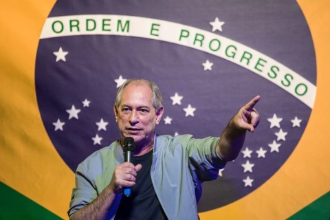 “Eu não sou candidato a nada”, diz Ciro, deixando incerteza e dúvida entre aliados