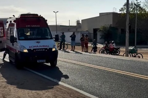 SAMU é acionado para socorrer vítima de colisão entre moto e carro em Crateús-CE