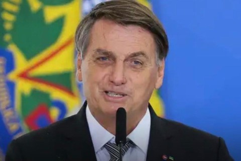 Bolsonaro transferiu R$ 2 milhões a Michelle antes de depor na Polícia Federal sobre Eduardo