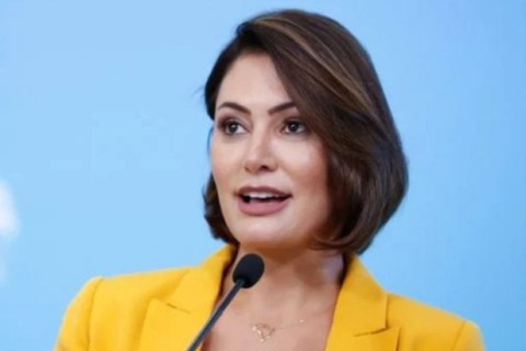 Michelle é o nome mais forte da família Bolsonaro contra Lula, afirma Datafolha