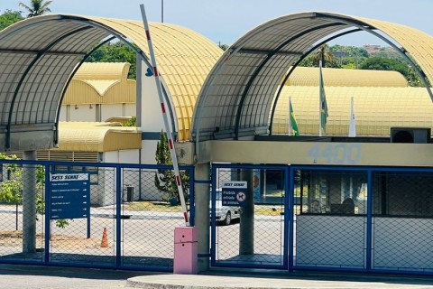 Aluno de 19 anos é preso por tentativa de estupro contra professora de esportes