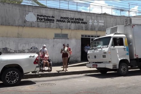Pacientes reclamam da falta de médicos e remédios em postos de saúde de Fortaleza-CE