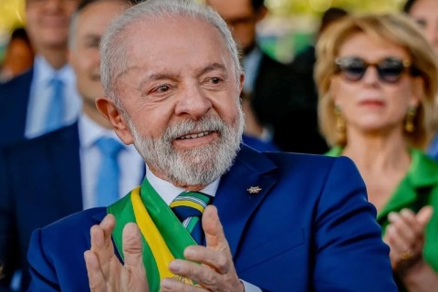 Lula veta trechos de lei que alterava a Ficha Limpa e poderia beneficiar políticos condenados