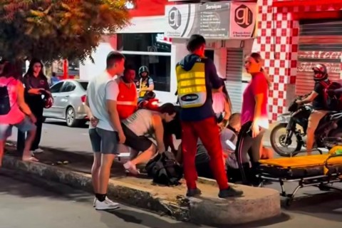 Homem fica desacordado após se envolver em acidente no centro de Crateús-CE