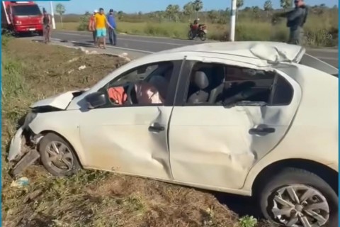 Acidente é registrado na CE-187 próximo a Barroquinha no Ceará