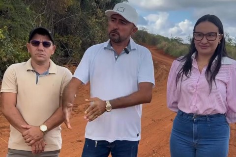 Mais estradas de qualidade em Piquet Carneiro-CE