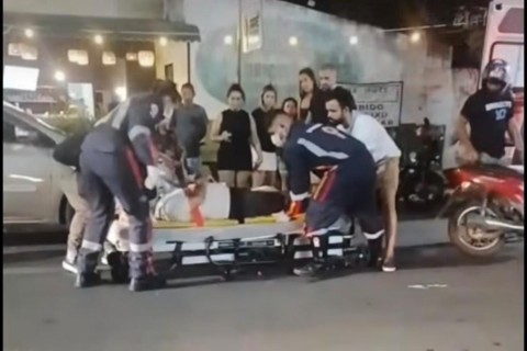 Motociclista sofre acidente de trânsito no centro da cidade de Ipu no Ceará