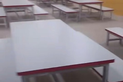 Criança de 4 anos é esquecida trancada em sala de creche em cidade no interior do Ceará