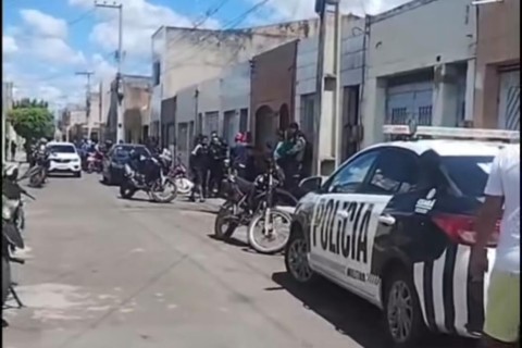 Polícia prende dois homens que praticavam roubos em Juazeiro do Norte-CE