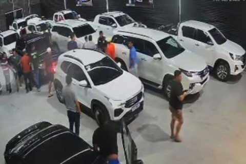 Acusados de roubar mais de 10 carros de concessionária em Fortaleza-CE, são alvos de operação