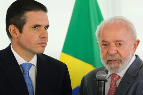 Lula e Hugo Motta entram em embate após aprovação do PL Antifacção na Câmara