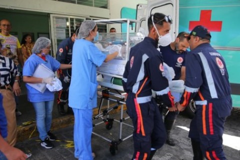 Hospital de Fortaleza vai ficar fechado por tempo indeterminado após incêndio de grandes proporções