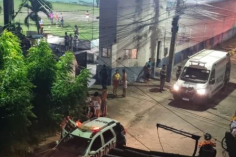 Três suspeitos são presos por envolvimento em chacina em campo de futebol em Fortaleza-CE