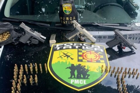 Homem é preso com três armas e 160 munições em Fortaleza-CE