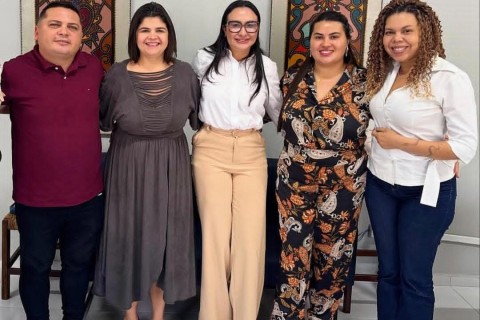 Prefeita Neila Vitoriano tem reunião com a secretária de Juventude do Ceará, Adelita Monteiro