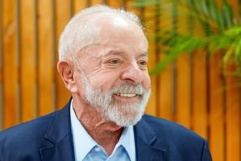 Lula cumpre agenda no Ceará com foco na valorização dos professores e geração de empregos