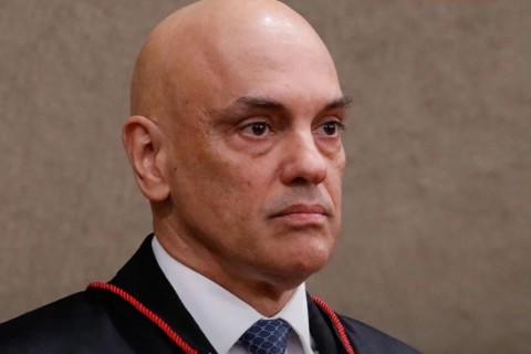 Oposição consegue 41° assinatura para impeachment de Moraes