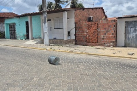 Suspeito de participação na expulsão de moradores de vila em Pacatuba é preso