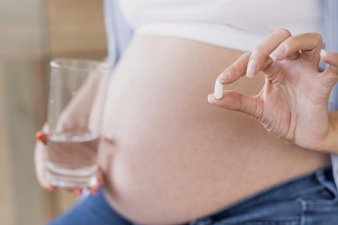 Após fala de Trump, Ministério da Saúde reafirma que paracetamol não causa autismo