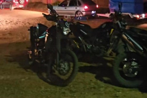 Polícia Civil e Militar apreendem paredões de som e prendem suspeito por tráfico de drogas em Quixeramobim-CE