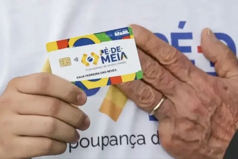 Pé-de-Meia reforça combate à evasão escolar com nova rodada de pagamentos