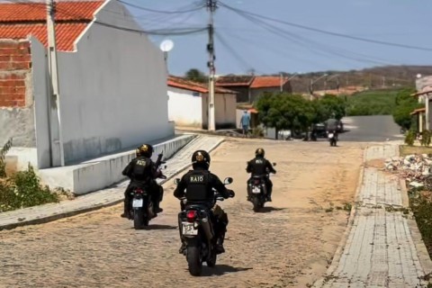 Mulher é morta a tiros dentro de casa em Novo Oriente no Ceará