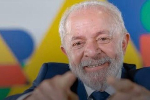 Após liberar luz e gás, Lula aposta em Bolsa Família maior para impulsionar reeleição