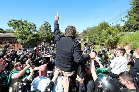 Datafolha: Prisão de Bolsonaro divide o Brasil - e maioria acha que ele vai escapar