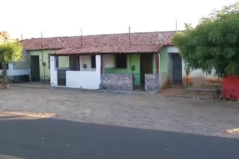 Dois morrem em confronto com a Polícia em Sobral; moradores deixam distrito por medo de facção