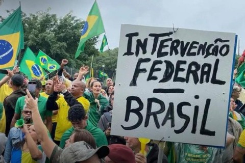 Bolsonaristas realizam atos contra Alexandre de Moraes e Lula