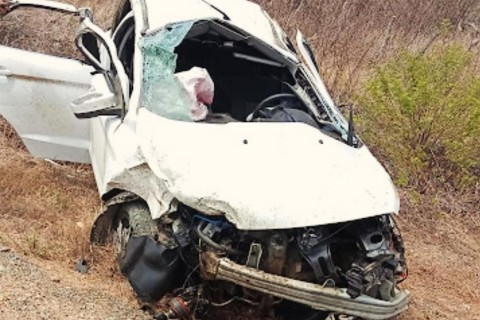 Médica Sofre Grave Acidente na CE-187, em Tauá no Ceará