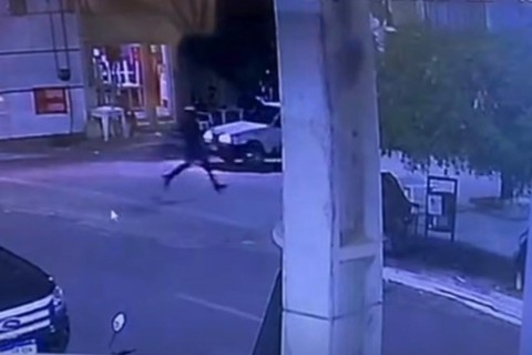 Família cobra respostas após execução de homem em praça pública em Campos Sales no Ceará