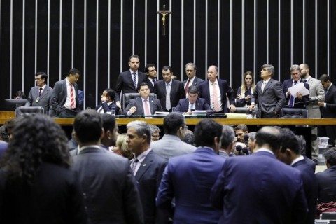 Governo propõe R$ 1 bilhão para fundo eleitoral, mas Congresso deve elevar valor para R$ 5 bilhões