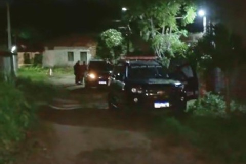 Criminosos tentam invadir comunidade, são surpreendidos por policiais