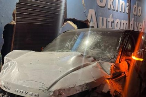 Entregador é morto atingido por motorista em carro de luxo, em Fortaleza-CE